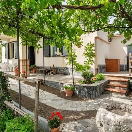 Etna, Salvia E Rosmarino بيت للعطل Maletto