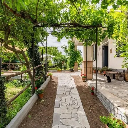 Дом отдыха Etna, Salvia E Rosmarino Maletto